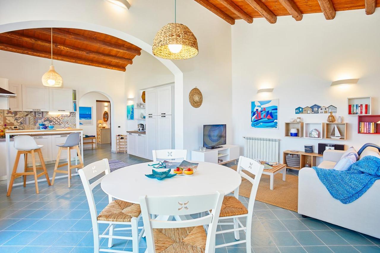 Villa Brezza Marina - Scopello-Villas Скопело Екстериор снимка